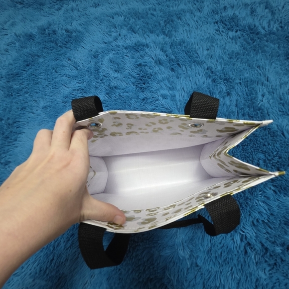 Reusable Tote Bag Set - Red, White, Black Lululemon And 1 Scout - Picture 7 of 9